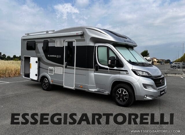 ADRIA MATRIX 50° SILVER COLLECTION M 670 SL GEMELLI GARAGE E BASCULANTE 2016 UNIPRO. 150 POWER GANCIO TRAINO pieno