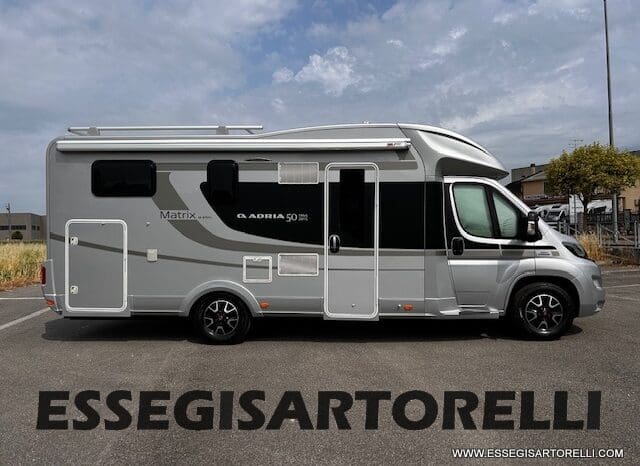 ADRIA MATRIX 50° SILVER COLLECTION M 670 SL GEMELLI GARAGE E BASCULANTE 2016 UNIPRO. 150 POWER GANCIO TRAINO pieno