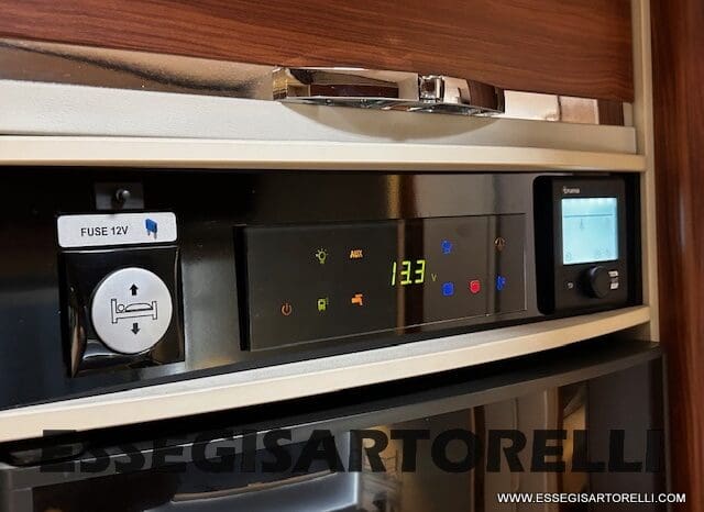 ADRIA MATRIX 50° SILVER COLLECTION M 670 SL GEMELLI GARAGE E BASCULANTE 2016 UNIPRO. 150 POWER GANCIO TRAINO pieno