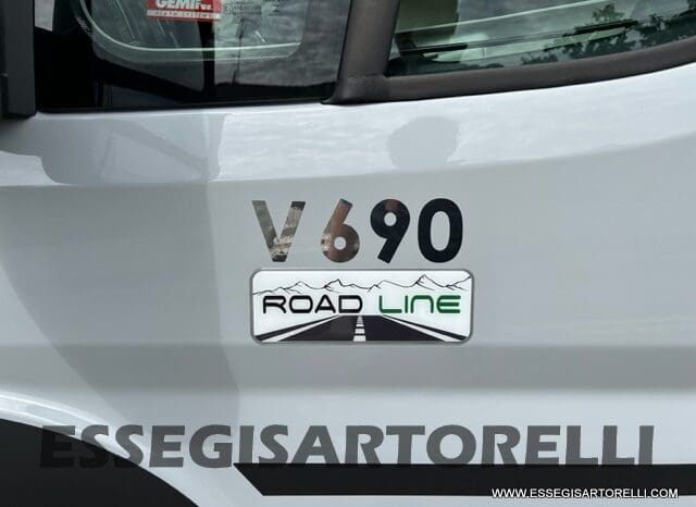 CHAUSSON PREMIUM V 690 AUTOMATICO 2023 POWER UNIPROPR. VAN 636 DOPPIO CLIMA FULL KM 6.108 pieno