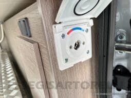 CHAUSSON PREMIUM V 690 AUTOMATICO 2023 POWER UNIPROPR. VAN 636 DOPPIO CLIMA FULL KM 6.108 pieno