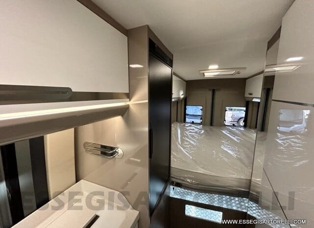 CHAUSSON PREMIUM V 690 AUTOMATICO 2023 POWER UNIPROPR. VAN 636 DOPPIO CLIMA FULL KM 6.108 pieno