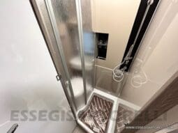 CHAUSSON PREMIUM V 690 AUTOMATICO 2023 POWER UNIPROPR. VAN 636 DOPPIO CLIMA FULL KM 6.108 pieno