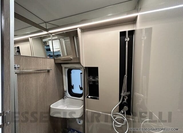 CHAUSSON PREMIUM V 690 AUTOMATICO 2023 POWER UNIPROPR. VAN 636 DOPPIO CLIMA FULL KM 6.108 pieno
