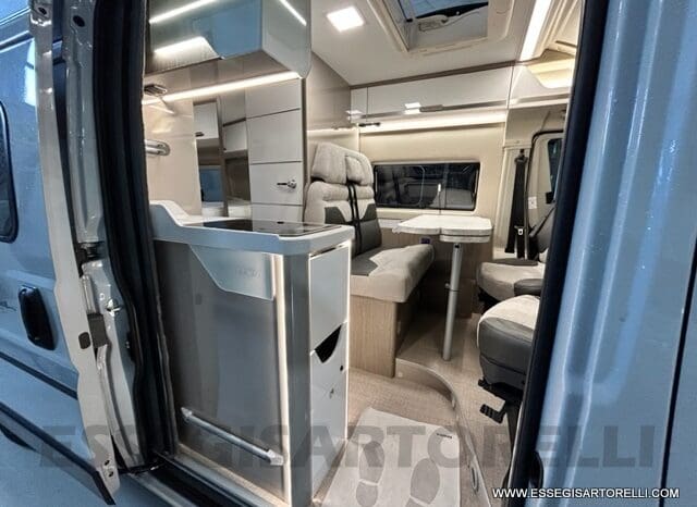 CHAUSSON PREMIUM V 690 AUTOMATICO 2023 POWER UNIPROPR. VAN 636 DOPPIO CLIMA FULL KM 6.108 pieno