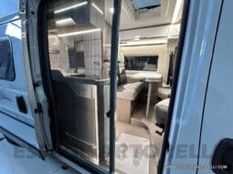 CHAUSSON PREMIUM V 690 AUTOMATICO 2023 POWER UNIPROPR. VAN 636 DOPPIO CLIMA FULL KM 6.108 pieno