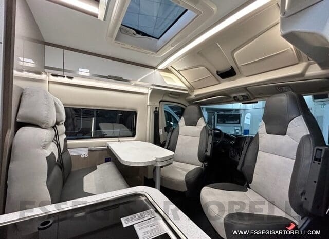 CHAUSSON PREMIUM V 690 AUTOMATICO 2023 POWER UNIPROPR. VAN 636 DOPPIO CLIMA FULL KM 6.108 pieno