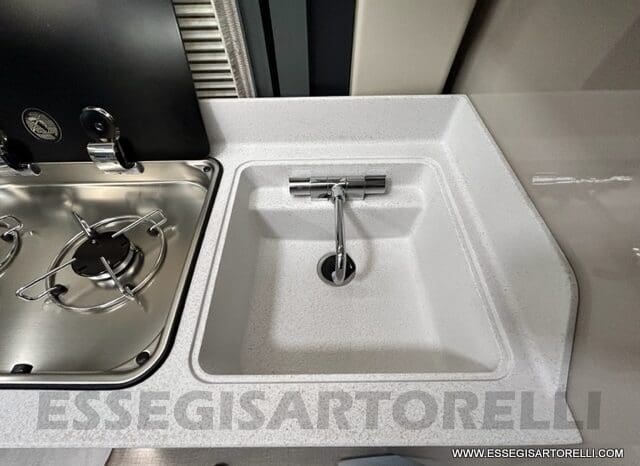 CHAUSSON PREMIUM V 690 AUTOMATICO 2023 POWER UNIPROPR. VAN 636 DOPPIO CLIMA FULL KM 6.108 pieno