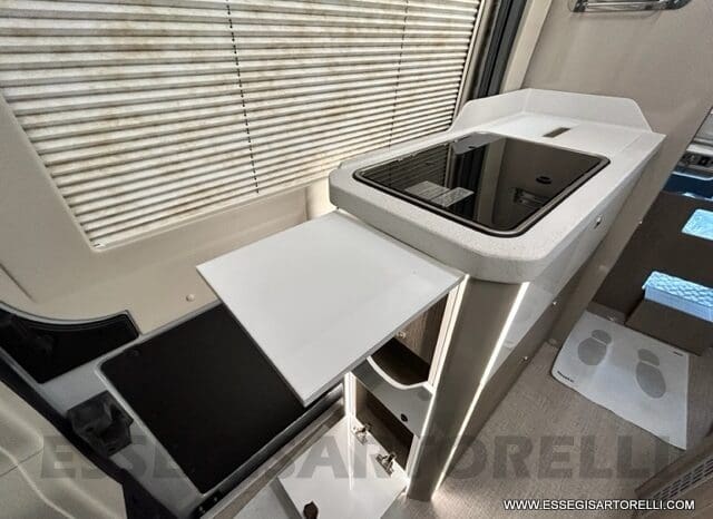 CHAUSSON PREMIUM V 690 AUTOMATICO 2023 POWER UNIPROPR. VAN 636 DOPPIO CLIMA FULL KM 6.108 pieno