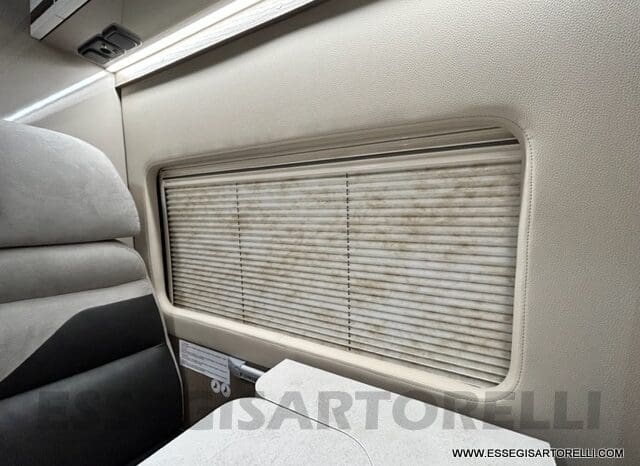CHAUSSON PREMIUM V 690 AUTOMATICO 2023 POWER UNIPROPR. VAN 636 DOPPIO CLIMA FULL KM 6.108 pieno