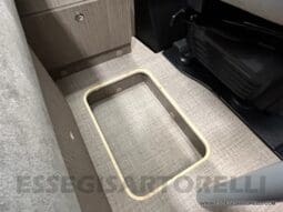 CHAUSSON PREMIUM V 690 AUTOMATICO 2023 POWER UNIPROPR. VAN 636 DOPPIO CLIMA FULL KM 6.108 pieno