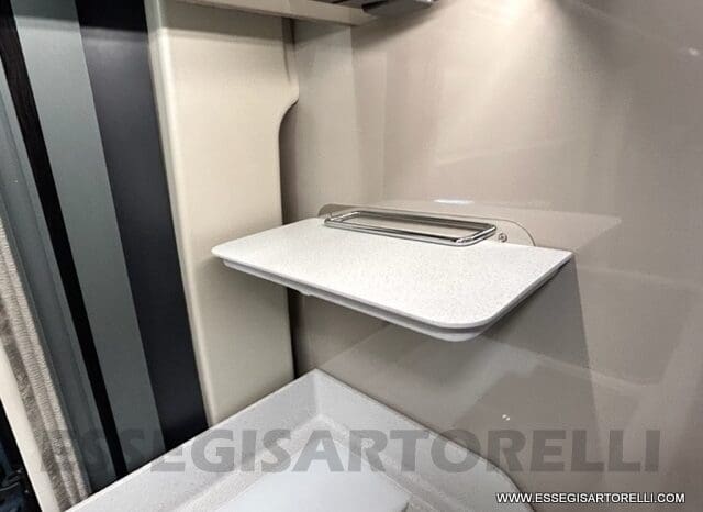 CHAUSSON PREMIUM V 690 AUTOMATICO 2023 POWER UNIPROPR. VAN 636 DOPPIO CLIMA FULL KM 6.108 pieno