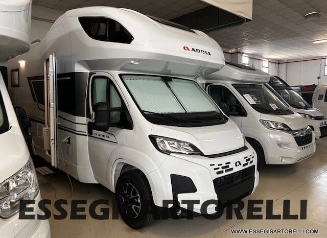 ADRIA 60° NEW CORAL XL A 660 SL GAMMA 2025 LETTI GEMELLI NEW DUCATO MY 25 UCONNECT pieno