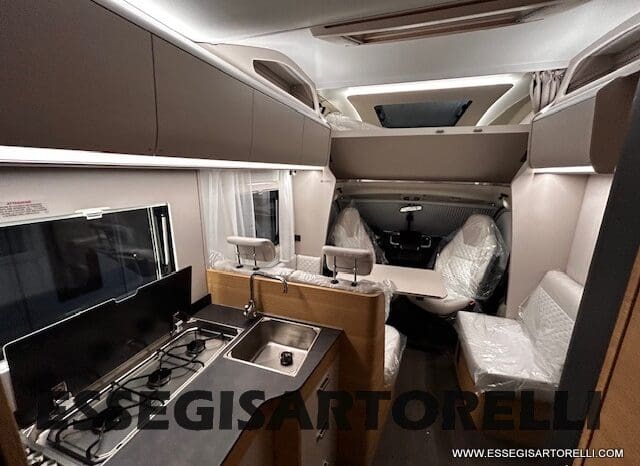 ADRIA 60° NEW CORAL XL A 660 SL GAMMA 2025 LETTI GEMELLI NEW DUCATO MY 25 UCONNECT pieno