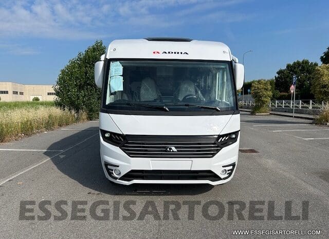 ADRIA SONIC PLUS 700 DL GARAGE 140 cv letti gemelli GAMMA 2025 FACE TO FACE AUTOMATICO pieno
