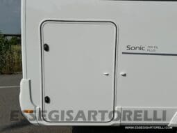 ADRIA SONIC PLUS 700 DL GARAGE 140 cv letti gemelli GAMMA 2025 FACE TO FACE AUTOMATICO pieno