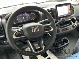 ADRIA SONIC PLUS 700 DL GARAGE 140 cv letti gemelli GAMMA 2025 FACE TO FACE AUTOMATICO pieno