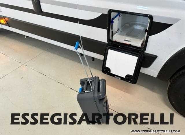 ADRIA TWIN SPORTS 640 SGX POPUP 180 CV POWER AUTOMATICO STRAFULL 2024 KM 8.103 pieno