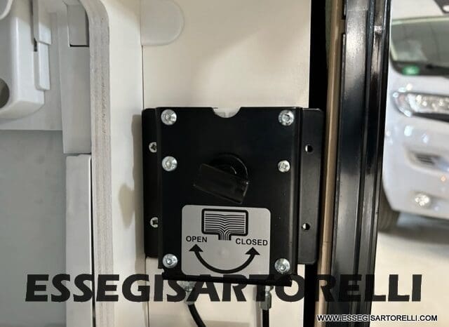 ADRIA TWIN SPORTS 640 SGX POPUP 180 CV POWER AUTOMATICO STRAFULL 2024 KM 8.103 pieno
