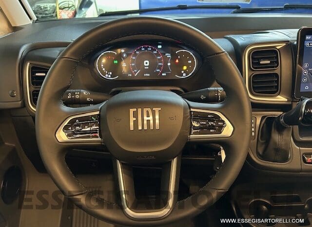 ADRIA SONIC PLUS 700 DL GARAGE 140 cv letti gemelli GAMMA 2025 FACE TO FACE AUTOMATICO pieno