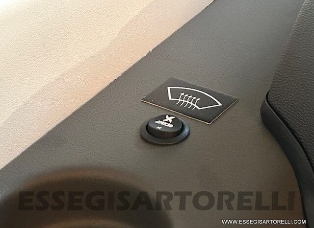 ADRIA SONIC PLUS 700 DL GARAGE 140 cv letti gemelli GAMMA 2025 FACE TO FACE AUTOMATICO pieno