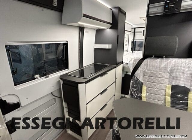 ADRIA TWIN SPORTS 640 SGX POPUP 180 CV POWER AUTOMATICO STRAFULL 2024 KM 8.103 pieno