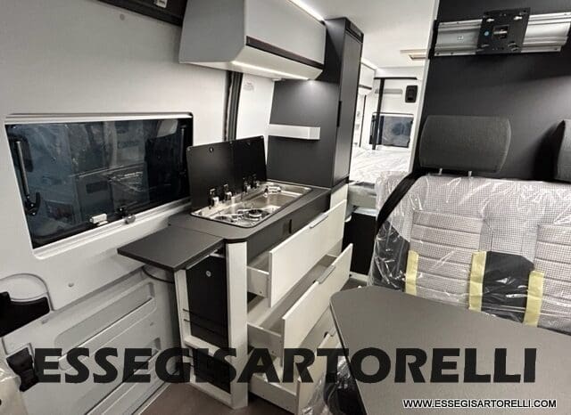 ADRIA TWIN SPORTS 640 SGX POPUP 180 CV POWER AUTOMATICO STRAFULL 2024 KM 8.103 pieno