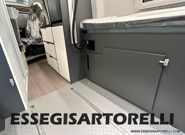 ADRIA TWIN SPORTS 640 SGX POPUP 180 CV POWER AUTOMATICO STRAFULL 2024 KM 8.103 pieno