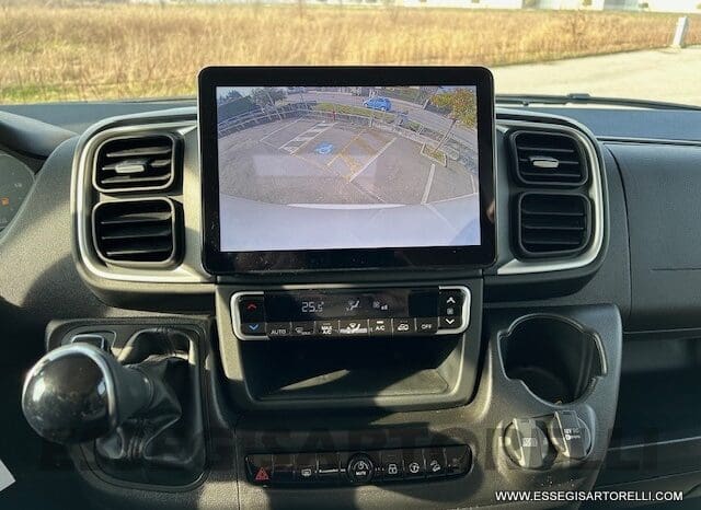 ADRIA SONIC PLUS 700 DL GARAGE 140 cv letti gemelli GAMMA 2025 FACE TO FACE AUTOMATICO pieno