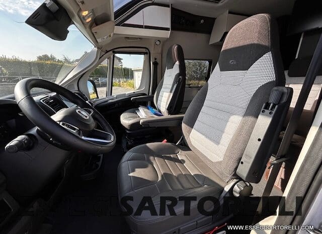 ADRIA TWIN SPORTS 640 SGX POPUP 180 CV POWER AUTOMATICO STRAFULL 2024 KM 8.103 pieno