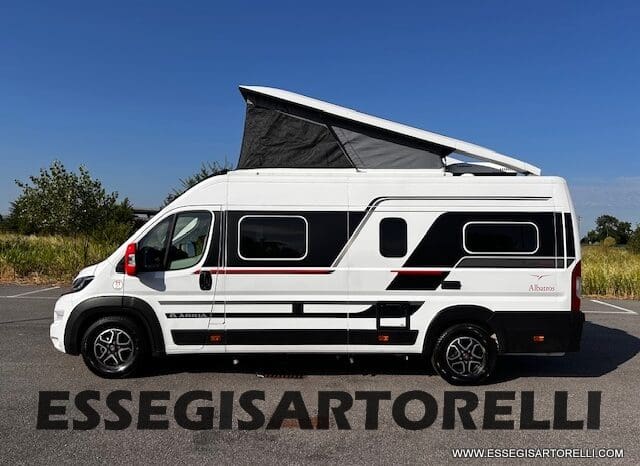 ADRIA TWIN SPORTS 640 SGX POPUP 180 CV POWER AUTOMATICO STRAFULL 2024 KM 8.103 pieno