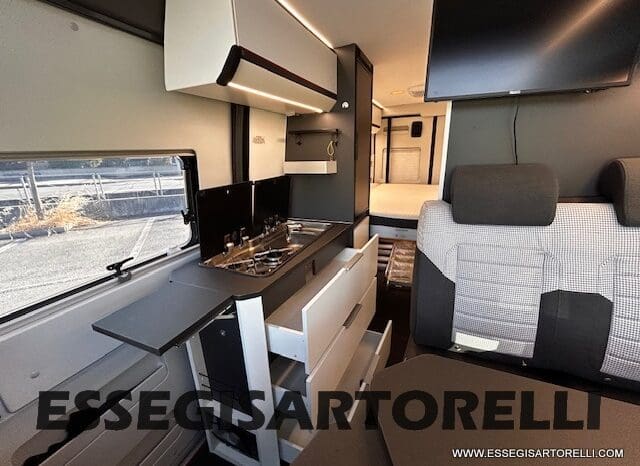 ADRIA TWIN SPORTS 640 SGX POPUP 180 CV POWER AUTOMATICO STRAFULL 2024 KM 8.103 pieno