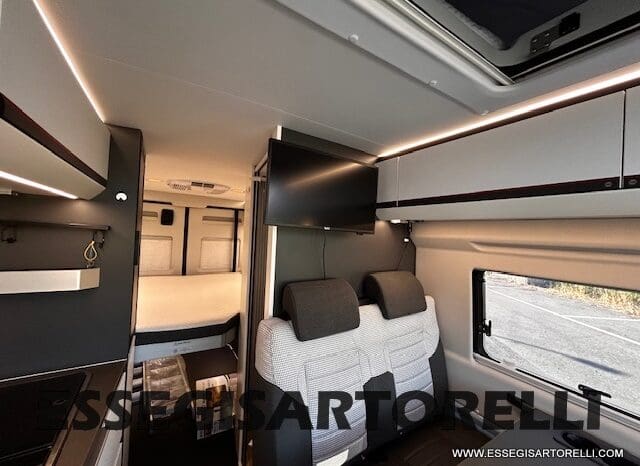 ADRIA TWIN SPORTS 640 SGX POPUP 180 CV POWER AUTOMATICO STRAFULL 2024 KM 8.103 pieno