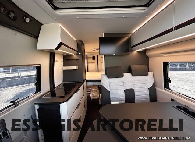 ADRIA TWIN SPORTS 640 SGX POPUP 180 CV POWER AUTOMATICO STRAFULL 2024 KM 8.103 pieno