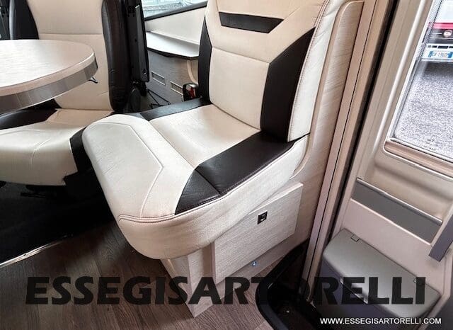 CHAUSSON EXALTIS 6037 GARAGE 150 CV POWER GEMELLI 699 CM FULL 2019 pieno
