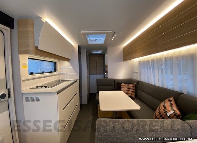 ADRIA ADORA 573 PT CARAVAN 6 POSTI 01/2023 1.650 KG pieno