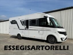 ADRIA SONIC PLUS 700 DL GARAGE 140 cv letti gemelli GAMMA 2025 FACE TO FACE AUTOMATICO pieno