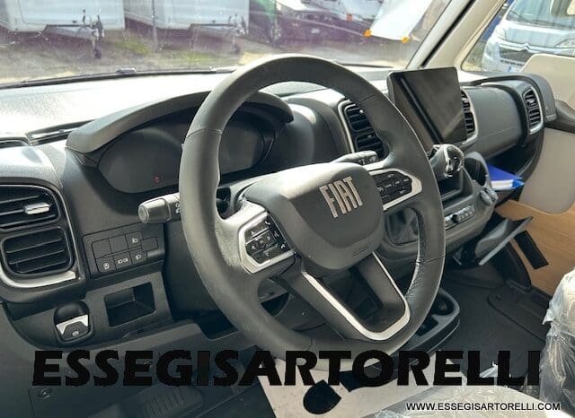 ADRIA SONIC PLUS 700 DL GARAGE 140 cv letti gemelli GAMMA 2025 FACE TO FACE AUTOMATICO pieno