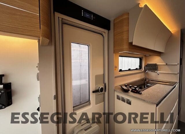 ADRIA ADORA 573 PT CARAVAN 6 POSTI 01/2023 1.650 KG pieno
