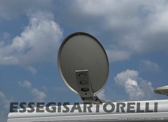 ADRIA MATRIX M 670 SL GEMELLI 165 CV POWER 12/2017 KM 28.328 UNIPRO DOPPIO CLIMA SAT FULL pieno