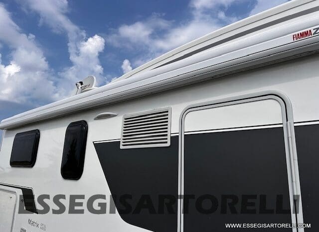 ADRIA MATRIX M 670 SL GEMELLI 165 CV POWER 12/2017 KM 28.328 UNIPRO DOPPIO CLIMA SAT FULL pieno