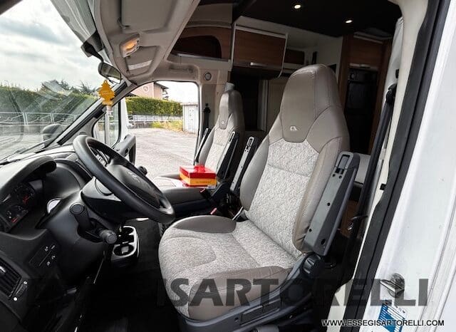 ADRIA MATRIX M 670 SL GEMELLI 165 CV POWER 12/2017 KM 28.328 UNIPRO DOPPIO CLIMA SAT FULL pieno