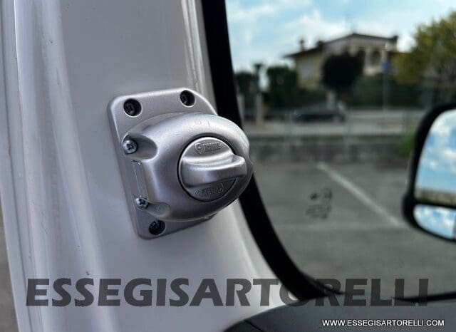 ADRIA MATRIX M 670 SL GEMELLI 165 CV POWER 12/2017 KM 28.328 UNIPRO DOPPIO CLIMA SAT FULL pieno