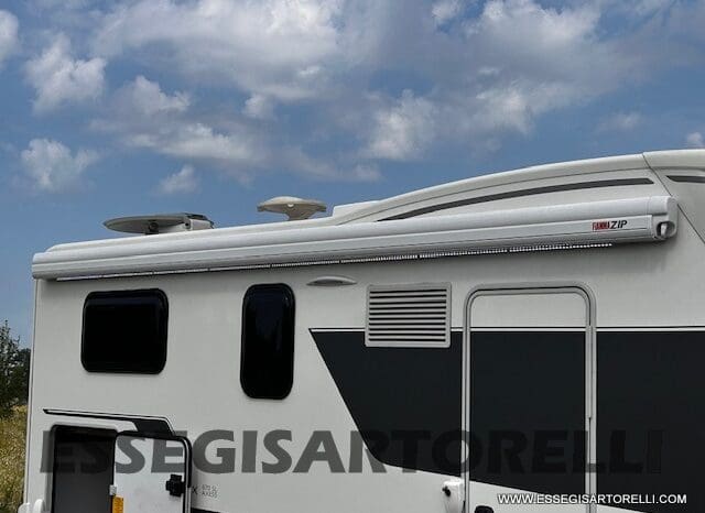 ADRIA MATRIX M 670 SL GEMELLI 165 CV POWER 12/2017 KM 28.328 UNIPRO DOPPIO CLIMA SAT FULL pieno