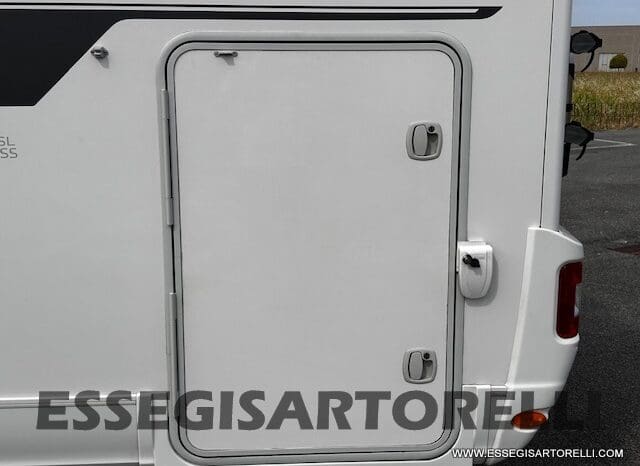 ADRIA MATRIX M 670 SL GEMELLI 165 CV POWER 12/2017 KM 28.328 UNIPRO DOPPIO CLIMA SAT FULL pieno