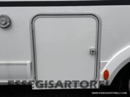 ADRIA MATRIX M 670 SL GEMELLI 165 CV POWER 12/2017 KM 28.328 UNIPRO DOPPIO CLIMA SAT FULL pieno