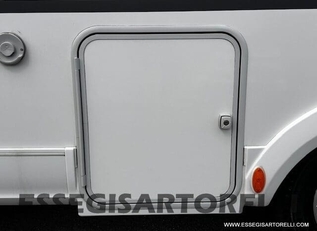 ADRIA MATRIX M 670 SL GEMELLI 165 CV POWER 12/2017 KM 28.328 UNIPRO DOPPIO CLIMA SAT FULL pieno