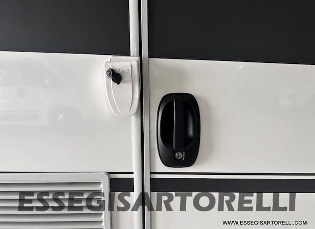 ADRIA MATRIX M 670 SL GEMELLI 165 CV POWER 12/2017 KM 28.328 UNIPRO DOPPIO CLIMA SAT FULL pieno