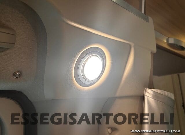 ADRIA MATRIX M 670 SL GEMELLI 165 CV POWER 12/2017 KM 28.328 UNIPRO DOPPIO CLIMA SAT FULL pieno