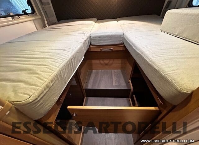 ADRIA MATRIX M 670 SL GEMELLI 165 CV POWER 12/2017 KM 28.328 UNIPRO DOPPIO CLIMA SAT FULL pieno